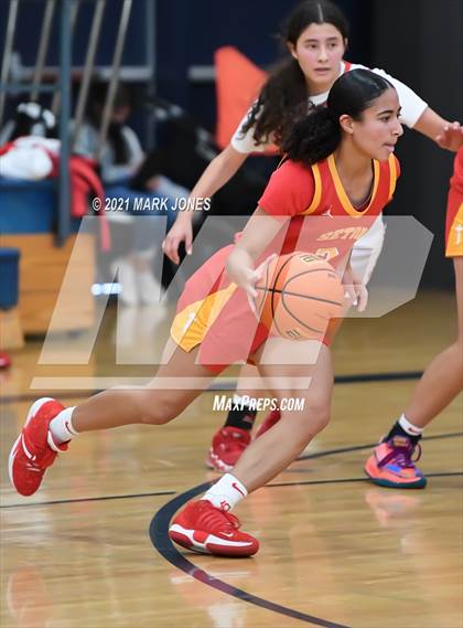 Thumbnail 1 in Mount Miguel vs. Seton Catholic (Nike Tournament of Champions) photogallery.