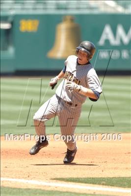Thumbnail 1 in Quartz Hill vs Vista Murrieta (D3 Section Final) photogallery.