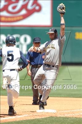 Thumbnail 1 in Quartz Hill vs Vista Murrieta (D3 Section Final) photogallery.