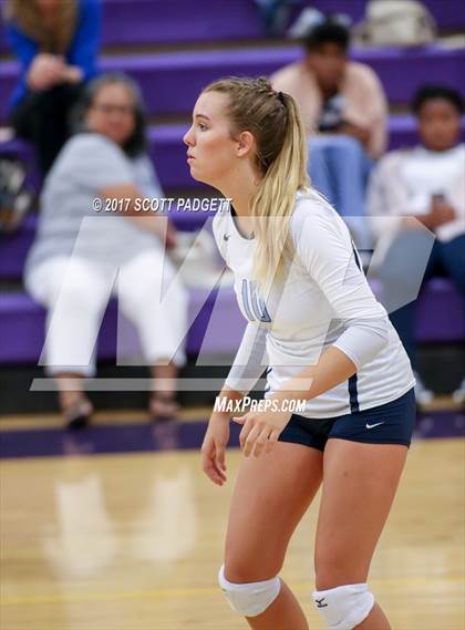 Thumbnail 3 in Aquinas @ Linfield Christian photogallery.
