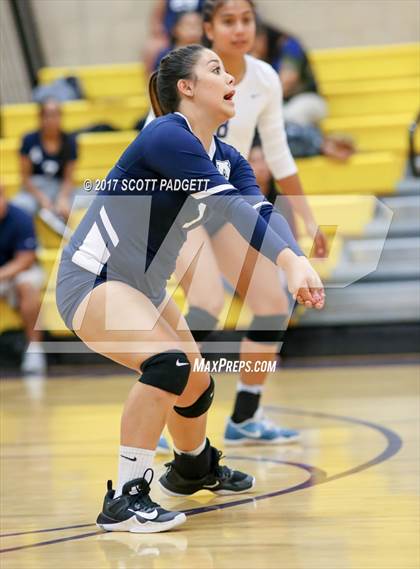 Thumbnail 2 in Aquinas @ Linfield Christian photogallery.