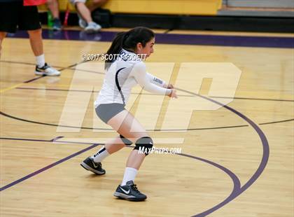 Thumbnail 2 in Aquinas @ Linfield Christian photogallery.