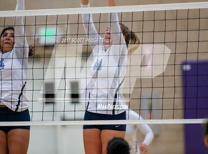 Thumbnail 1 in Aquinas @ Linfield Christian photogallery.
