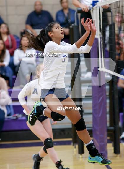 Thumbnail 1 in Aquinas @ Linfield Christian photogallery.