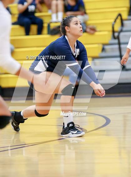 Thumbnail 2 in Aquinas @ Linfield Christian photogallery.