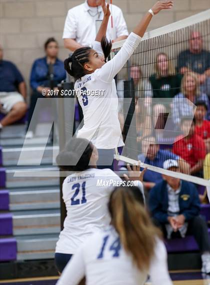 Thumbnail 2 in Aquinas @ Linfield Christian photogallery.