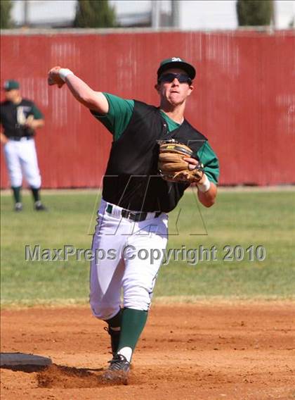 Thumbnail 3 in Royal vs. Santa Barbara (Righetti Spring Classic) photogallery.