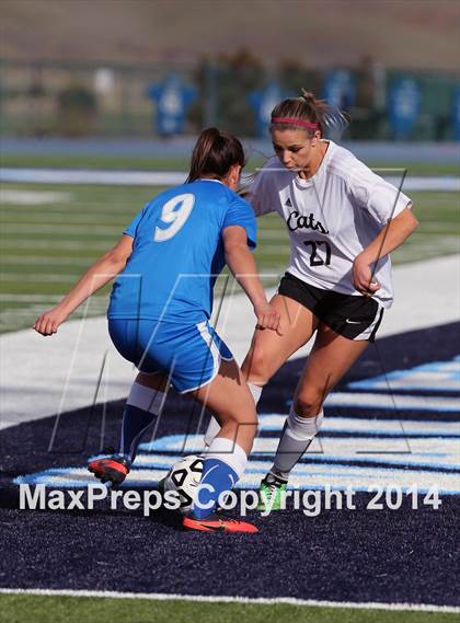 Thumbnail 2 in Los Gatos vs. Santa Clara (CIF CCS D1 Final) photogallery.