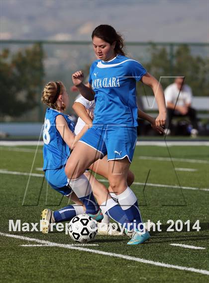 Thumbnail 3 in Los Gatos vs. Santa Clara (CIF CCS D1 Final) photogallery.