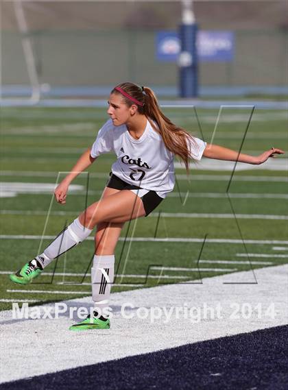 Thumbnail 3 in Los Gatos vs. Santa Clara (CIF CCS D1 Final) photogallery.