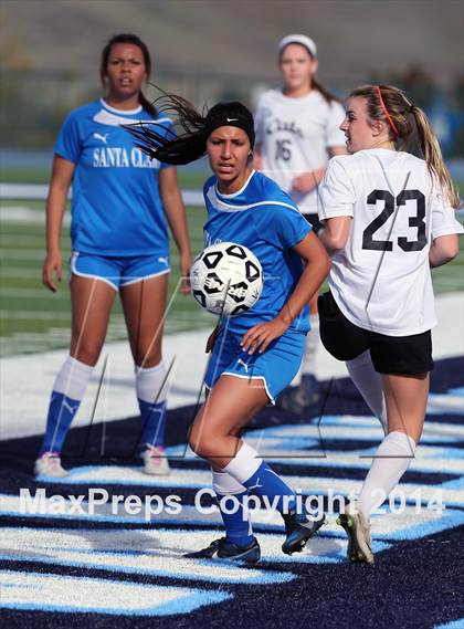 Thumbnail 2 in Los Gatos vs. Santa Clara (CIF CCS D1 Final) photogallery.