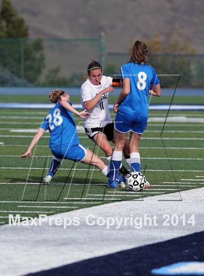 Thumbnail 3 in Los Gatos vs. Santa Clara (CIF CCS D1 Final) photogallery.