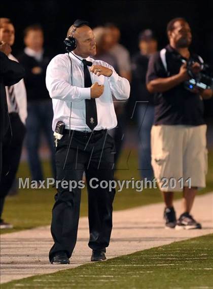 Thumbnail 3 in Orange Lutheran vs. Servite photogallery.
