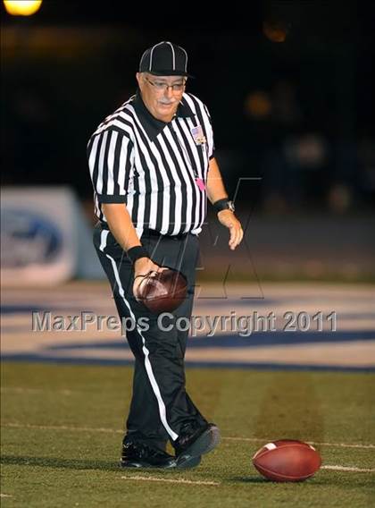 Thumbnail 3 in Orange Lutheran vs. Servite photogallery.