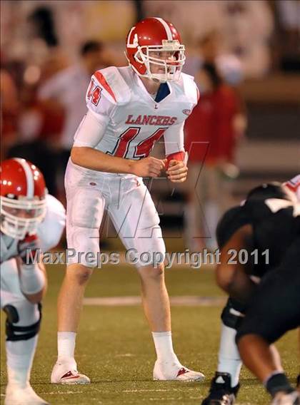 Thumbnail 3 in Orange Lutheran vs. Servite photogallery.