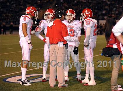Thumbnail 3 in Orange Lutheran vs. Servite photogallery.