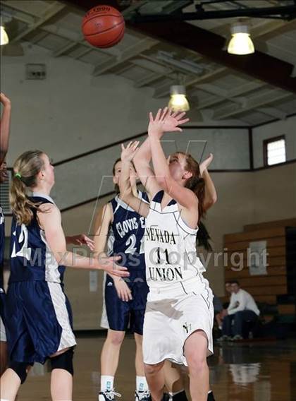 Thumbnail 2 in Nevada Union vs Clovis East (West Coast Jamboree) photogallery.