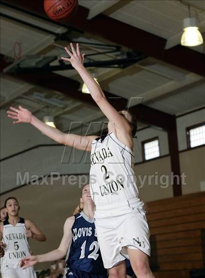 Thumbnail 1 in Nevada Union vs Clovis East (West Coast Jamboree) photogallery.
