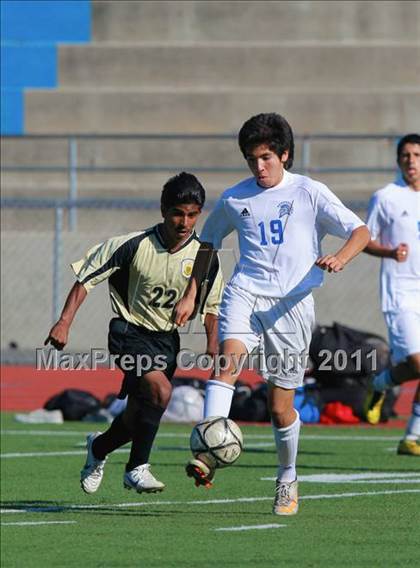 Thumbnail 2 in Serra vs. Chula Vista (San Diego City Tournament) photogallery.