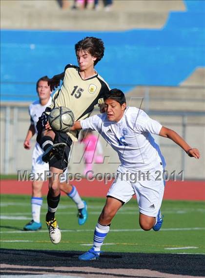 Thumbnail 2 in Serra vs. Chula Vista (San Diego City Tournament) photogallery.