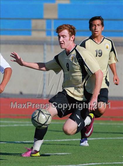 Thumbnail 2 in Serra vs. Chula Vista (San Diego City Tournament) photogallery.