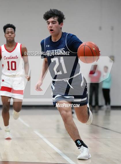 Thumbnail 3 in John Paul II vs. Central Catholic (TAPPS 6A Regional Final) photogallery.
