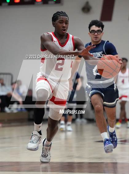 Thumbnail 1 in John Paul II vs. Central Catholic (TAPPS 6A Regional Final) photogallery.