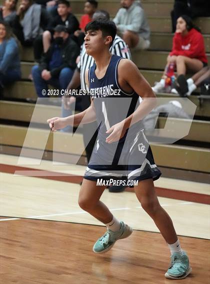 Thumbnail 2 in John Paul II vs. Central Catholic (TAPPS 6A Regional Final) photogallery.
