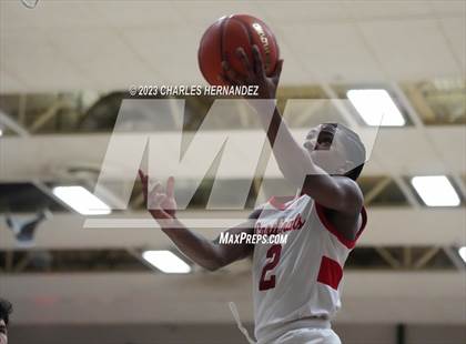 Thumbnail 1 in John Paul II vs. Central Catholic (TAPPS 6A Regional Final) photogallery.