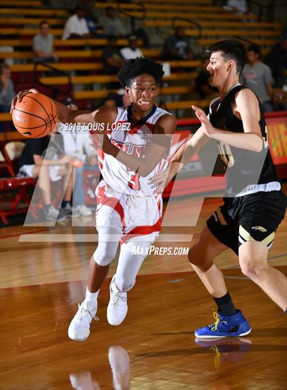 Thumbnail 2 in Oak Park vs. Colony (Nike Extravaganza) photogallery.