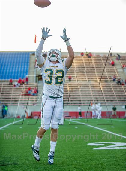 Thumbnail 2 in Edison @ Mater Dei photogallery.