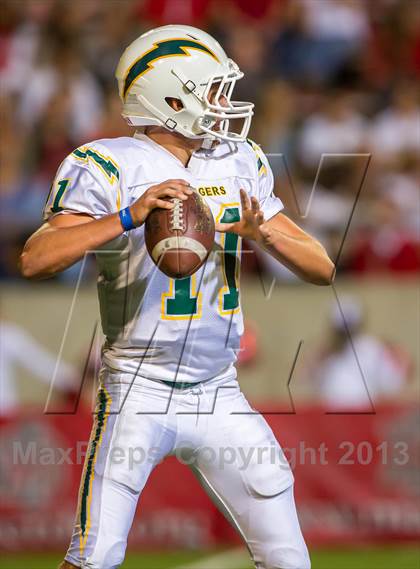 Thumbnail 2 in Edison @ Mater Dei photogallery.
