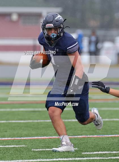 Thumbnail 2 in Half Hollow Hills West vs Eastport-South Manor photogallery.