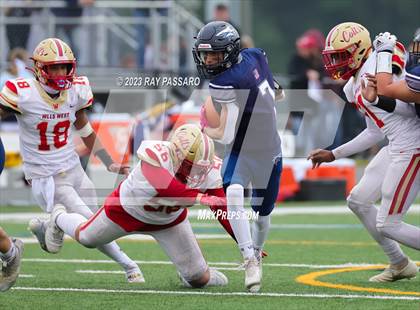 Thumbnail 1 in Half Hollow Hills West vs Eastport-South Manor photogallery.