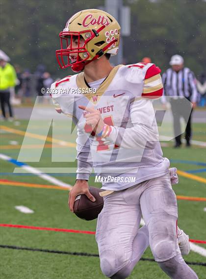 Thumbnail 1 in Half Hollow Hills West vs Eastport-South Manor photogallery.