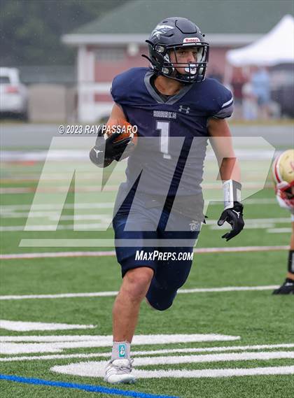 Thumbnail 3 in Half Hollow Hills West vs Eastport-South Manor photogallery.