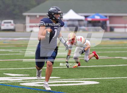Thumbnail 1 in Half Hollow Hills West vs Eastport-South Manor photogallery.