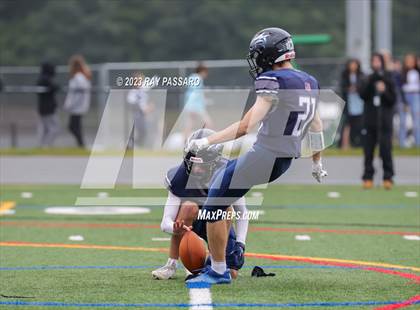 Thumbnail 2 in Half Hollow Hills West vs Eastport-South Manor photogallery.
