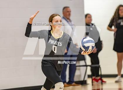 Thumbnail 2 in Vidor vs Hamshire-Fannett (Hardin-Jefferson Varsity Tournament) photogallery.