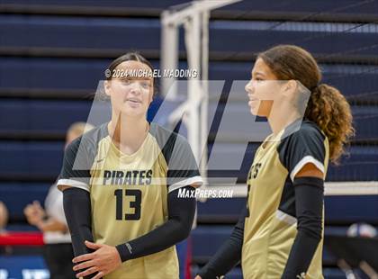 Thumbnail 3 in Vidor vs Hamshire-Fannett (Hardin-Jefferson Varsity Tournament) photogallery.