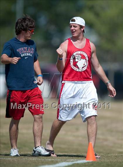 Thumbnail 1 in St. John's v Hockaday (D1 TGHSLL State Semifinal) photogallery.
