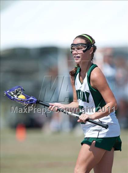 Thumbnail 1 in St. John's v Hockaday (D1 TGHSLL State Semifinal) photogallery.