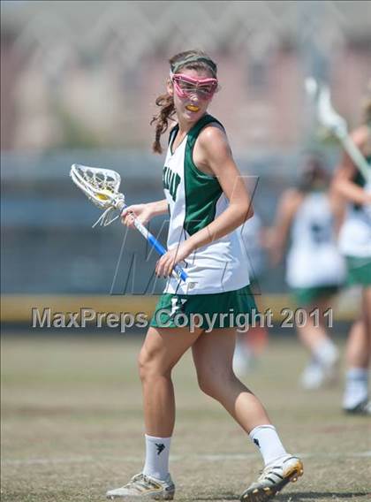 Thumbnail 1 in St. John's v Hockaday (D1 TGHSLL State Semifinal) photogallery.