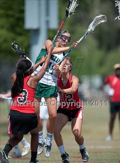 Thumbnail 2 in St. John's v Hockaday (D1 TGHSLL State Semifinal) photogallery.