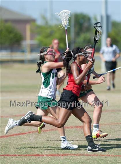 Thumbnail 3 in St. John's v Hockaday (D1 TGHSLL State Semifinal) photogallery.