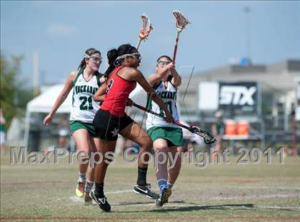 Thumbnail 1 in St. John's v Hockaday (D1 TGHSLL State Semifinal) photogallery.