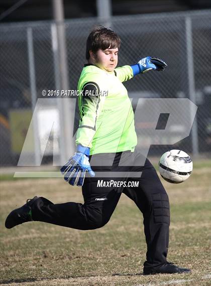Thumbnail 2 in Ponderosa @ Granite Bay Varsity Soccer photogallery.
