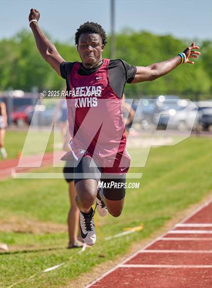 Thumbnail 1 in Lake Houston Conquerors Invitational (Triple Jump) photogallery.