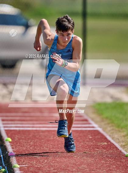 Thumbnail 2 in Lake Houston Conquerors Invitational (Triple Jump) photogallery.