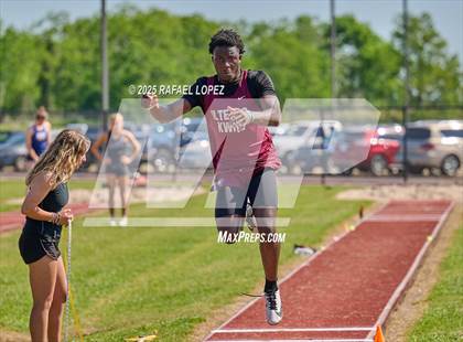 Thumbnail 1 in Lake Houston Conquerors Invitational (Triple Jump) photogallery.